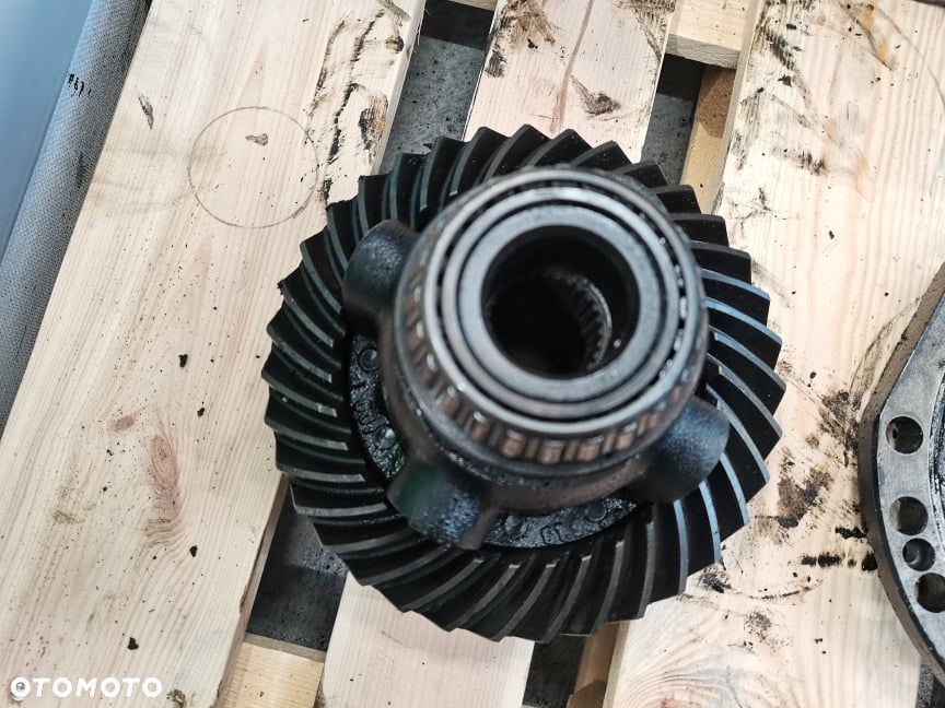 Atak Manitou MT 732 {Spicer 212426-001} - 8