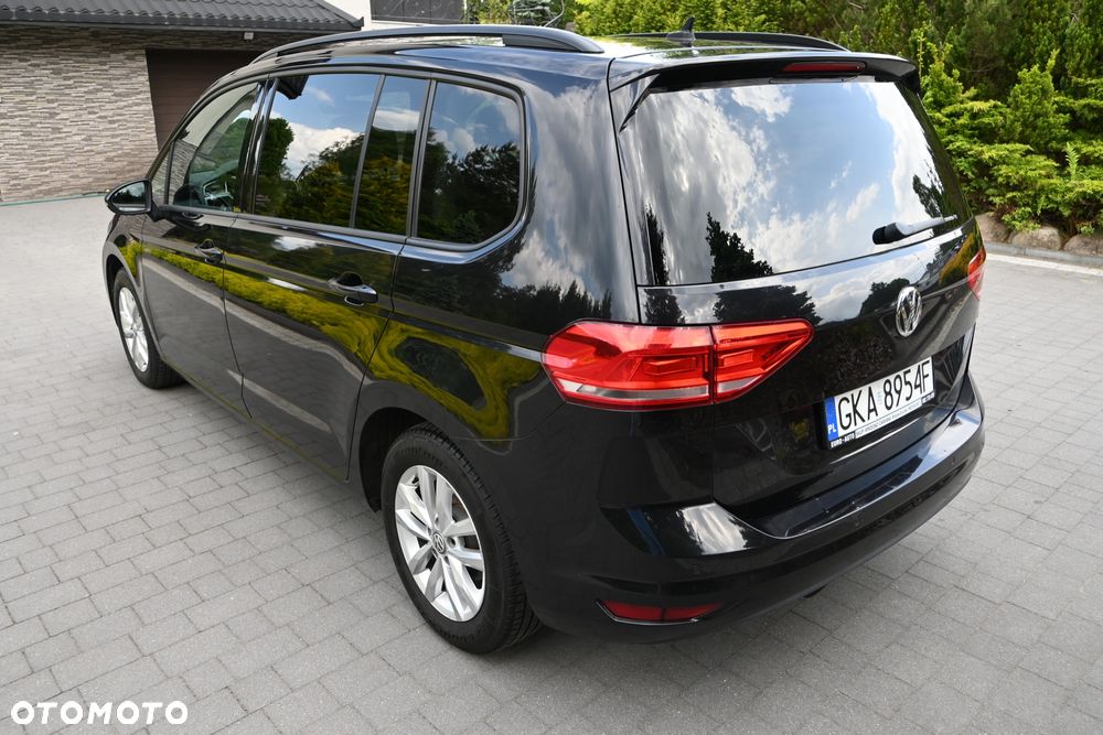 Volkswagen Touran 1.6 TDI SCR (BlueMotion Technology) DSG Comfortline - 4
