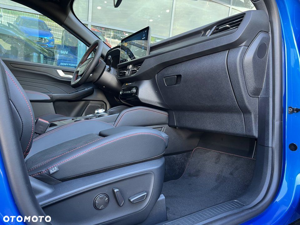 Ford Kuga - 28
