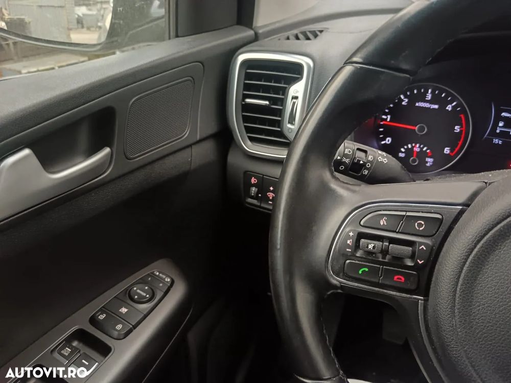 Kia Sportage 1.7 DSL 6MT 4x2 Style - 16