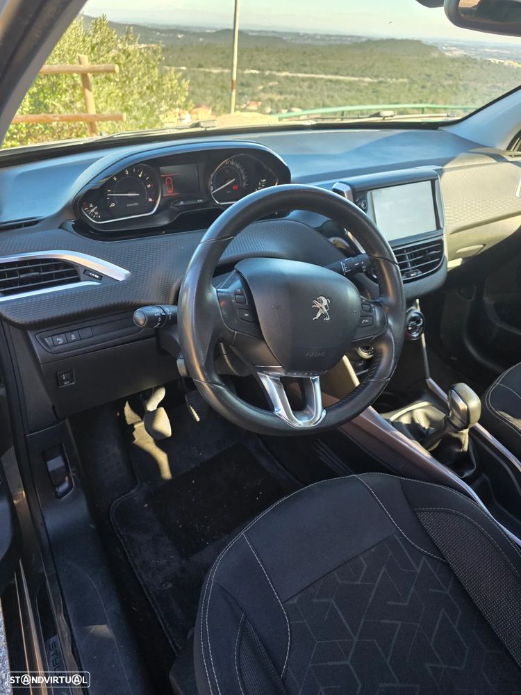 Peugeot 2008 1.6 BlueHDi Style - 5