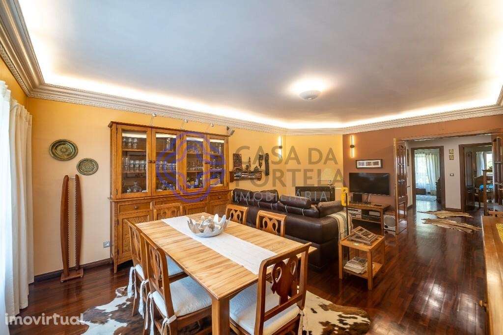 Excelente Apartamento T2 c/ estacionamento na Urbanização da Anta - Grande imagem: 3/24