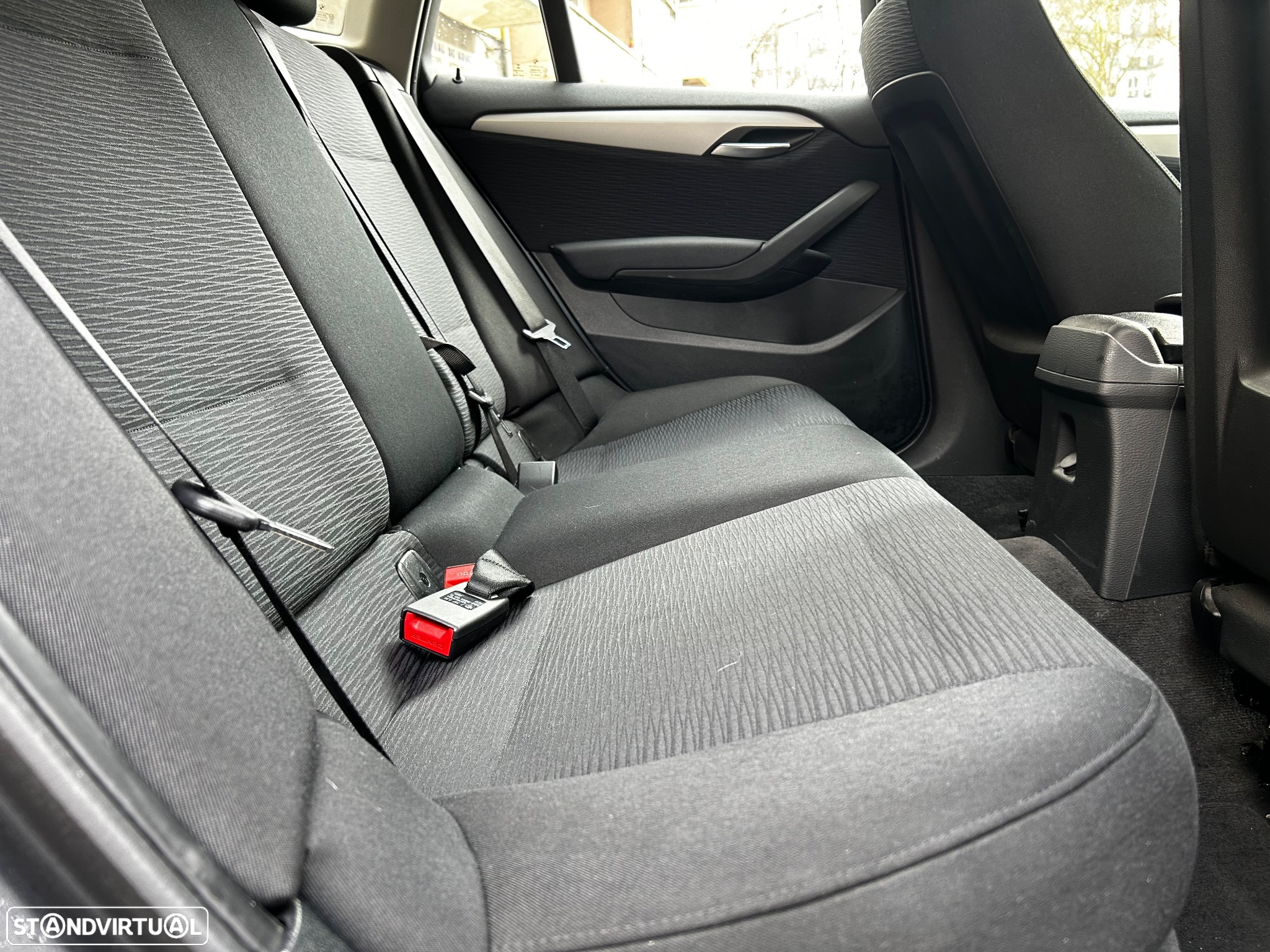 BMW X1 16 d sDrive Auto - 14