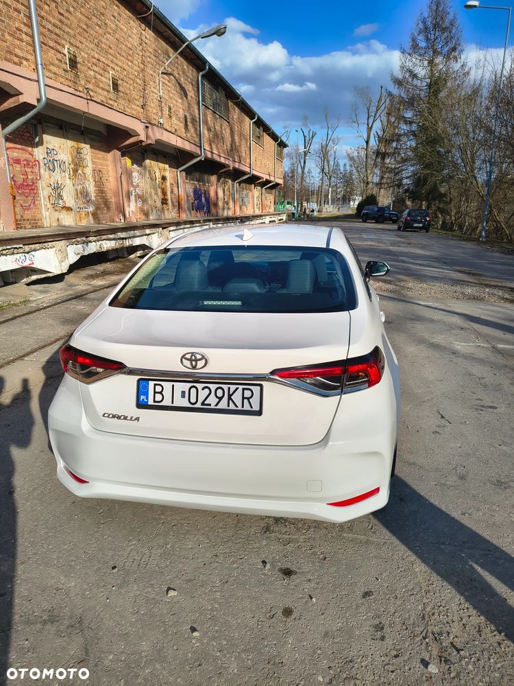Toyota Corolla - 5