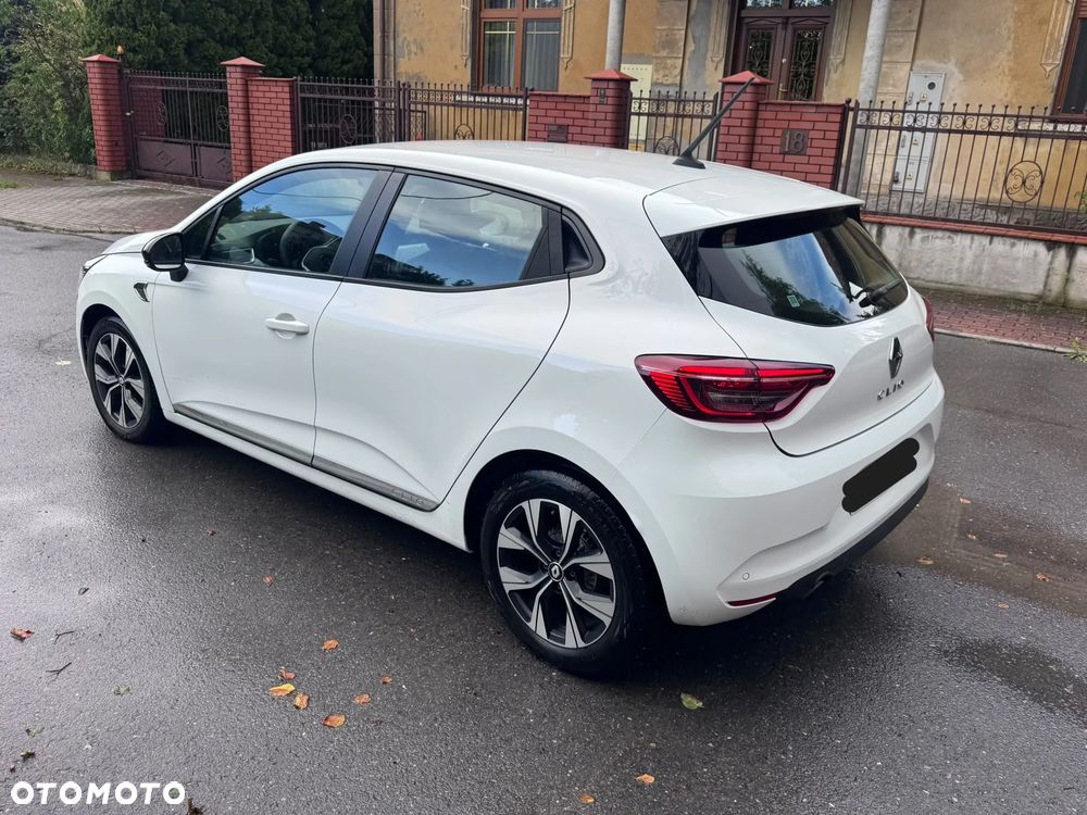 Renault Clio - 9