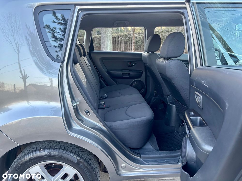 Kia Soul 1.6 CRDI L - 30