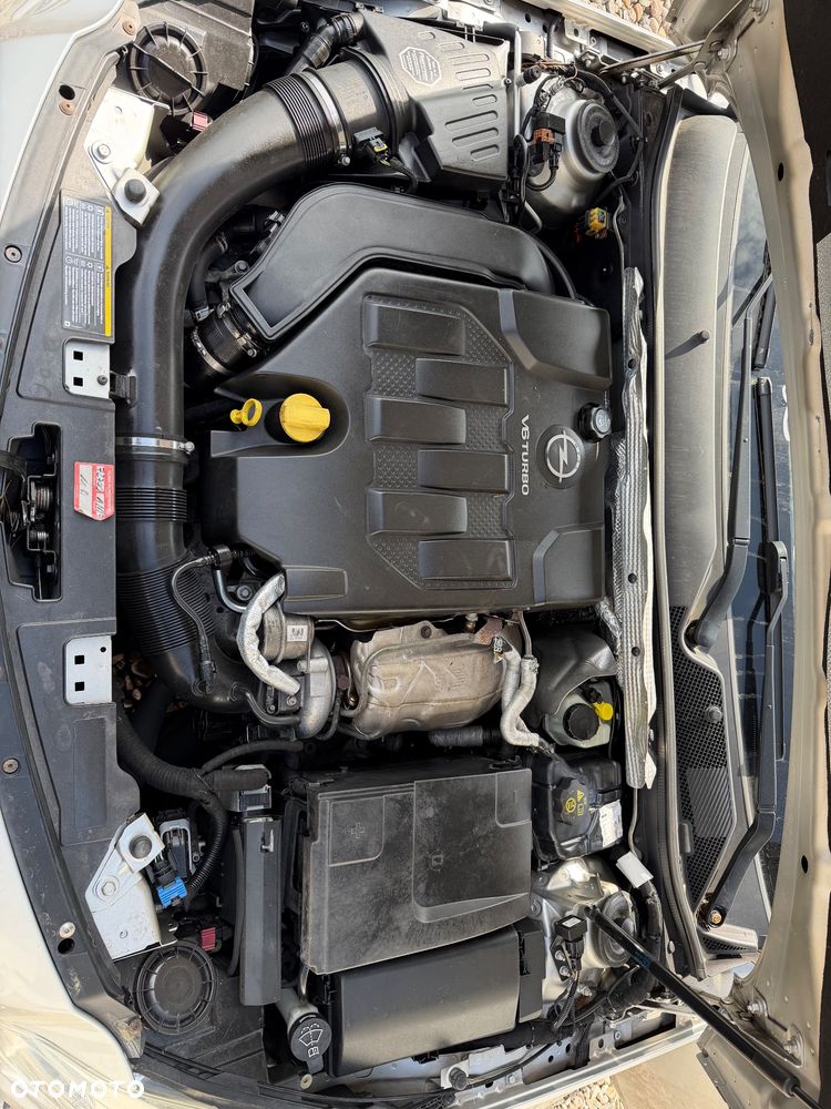 Opel Insignia 2.8 V6 Turbo 4x4 Cosmo - 23