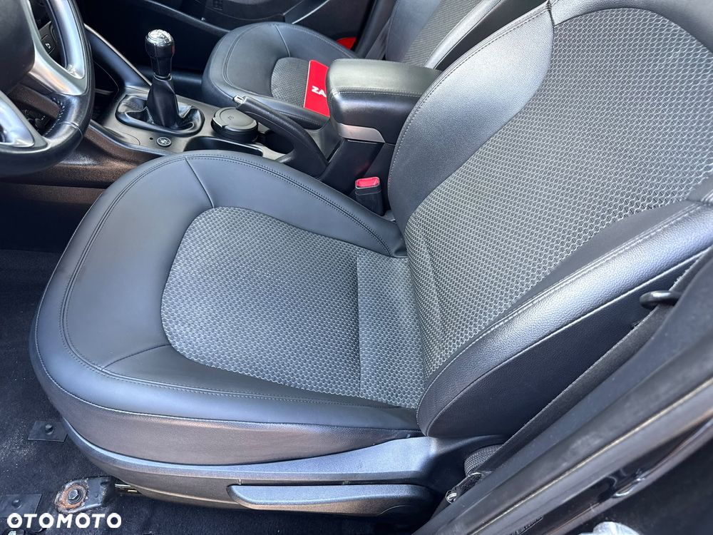 Hyundai ix35 2.0 Premium 2WD - 14