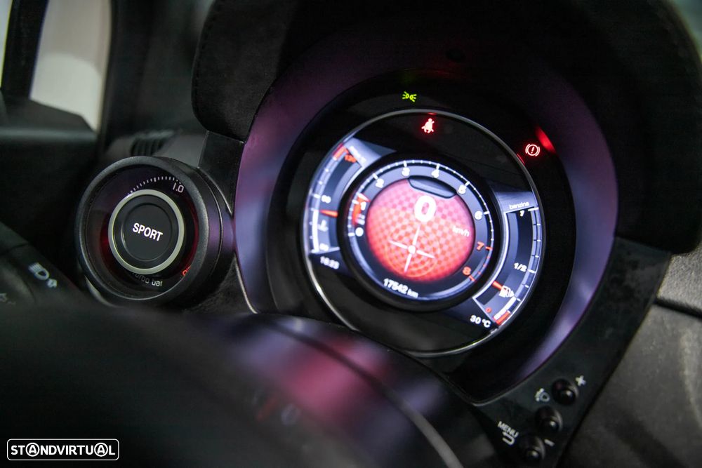 Abarth 595C 1.4 T-Jet Esseesse - 26