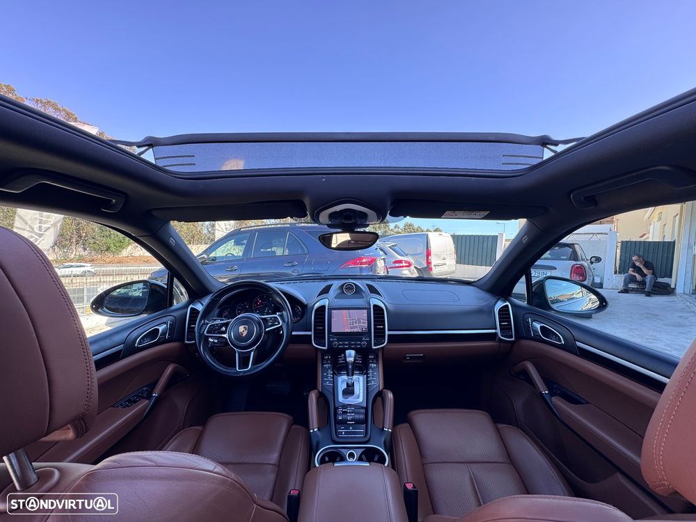 Porsche Cayenne Diesel Platinum Edition - 9