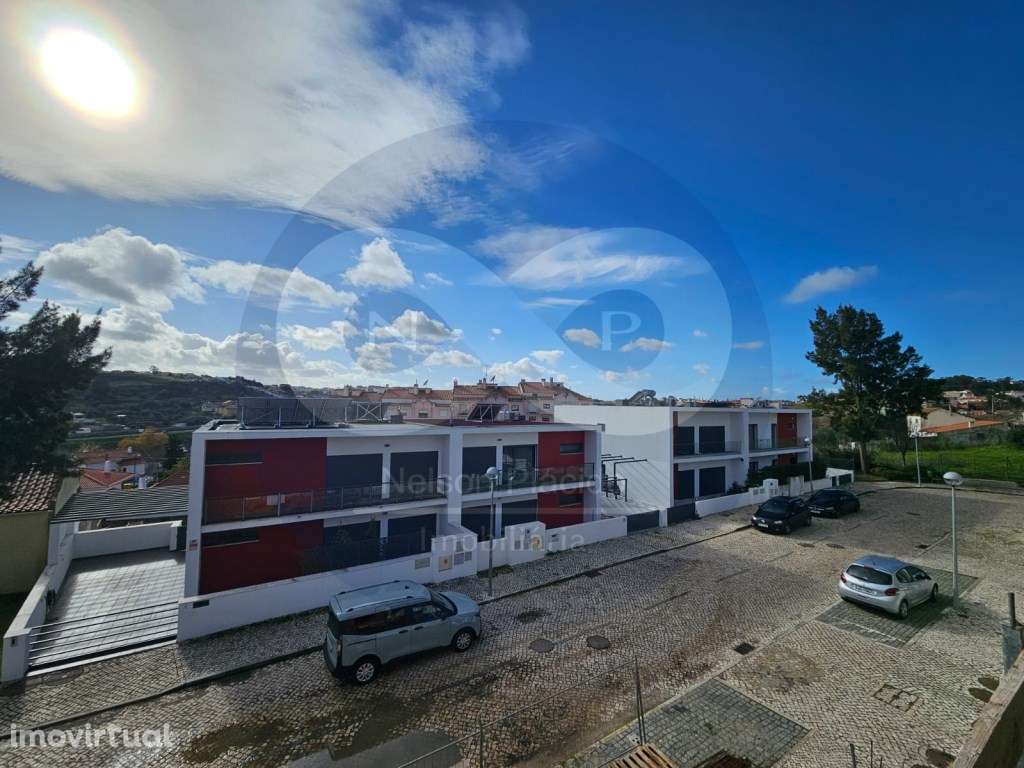 Em Construçao - Moradia Geminada em Caneças, 10 min. de Lisboa - Grande imagem: 2/10
