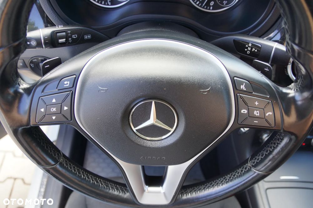Mercedes-Benz Klasa B 220 4-Matic - 18