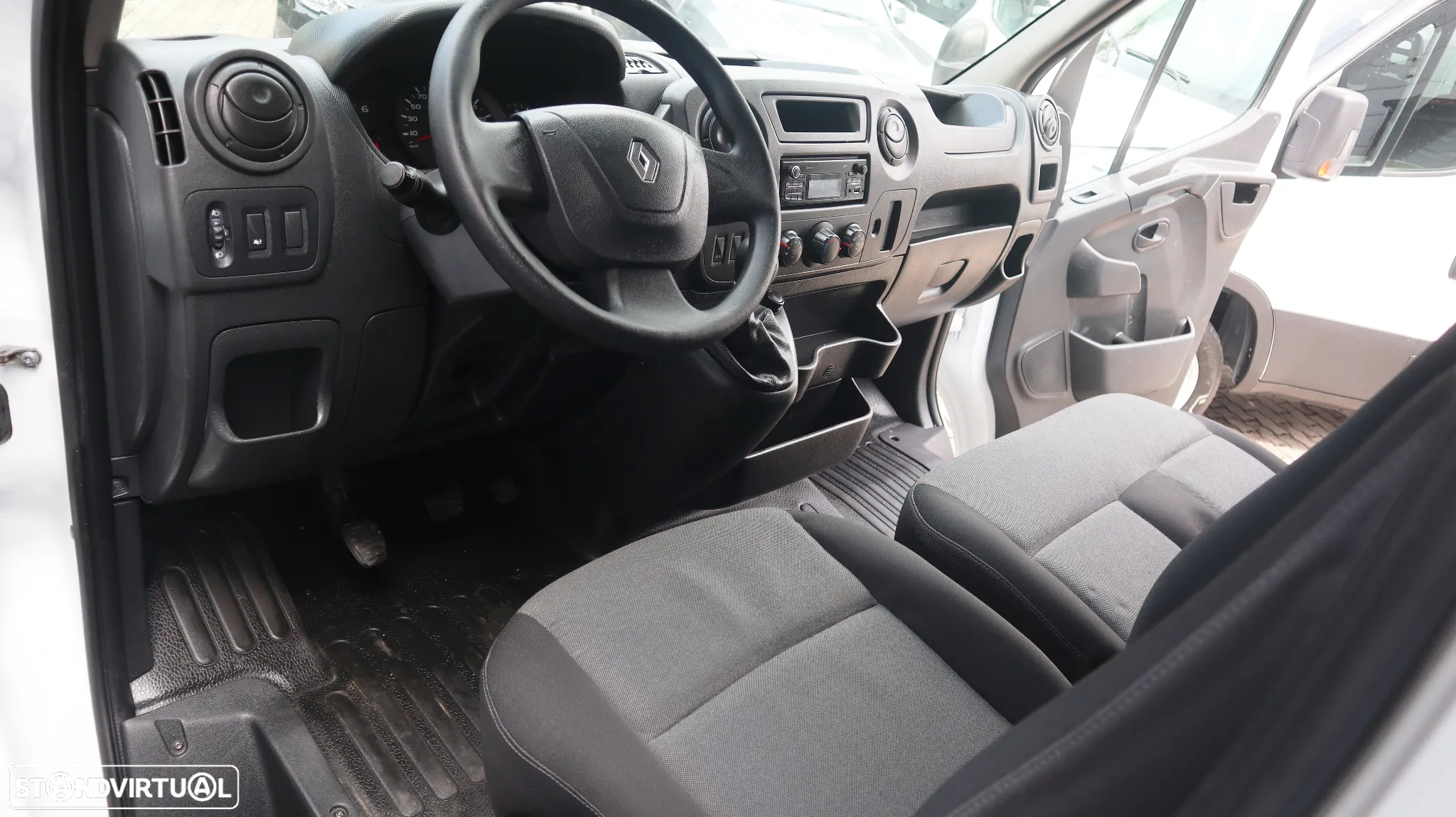 Renault Master 2.3 dCi 130 Cabine Dupla - 10
