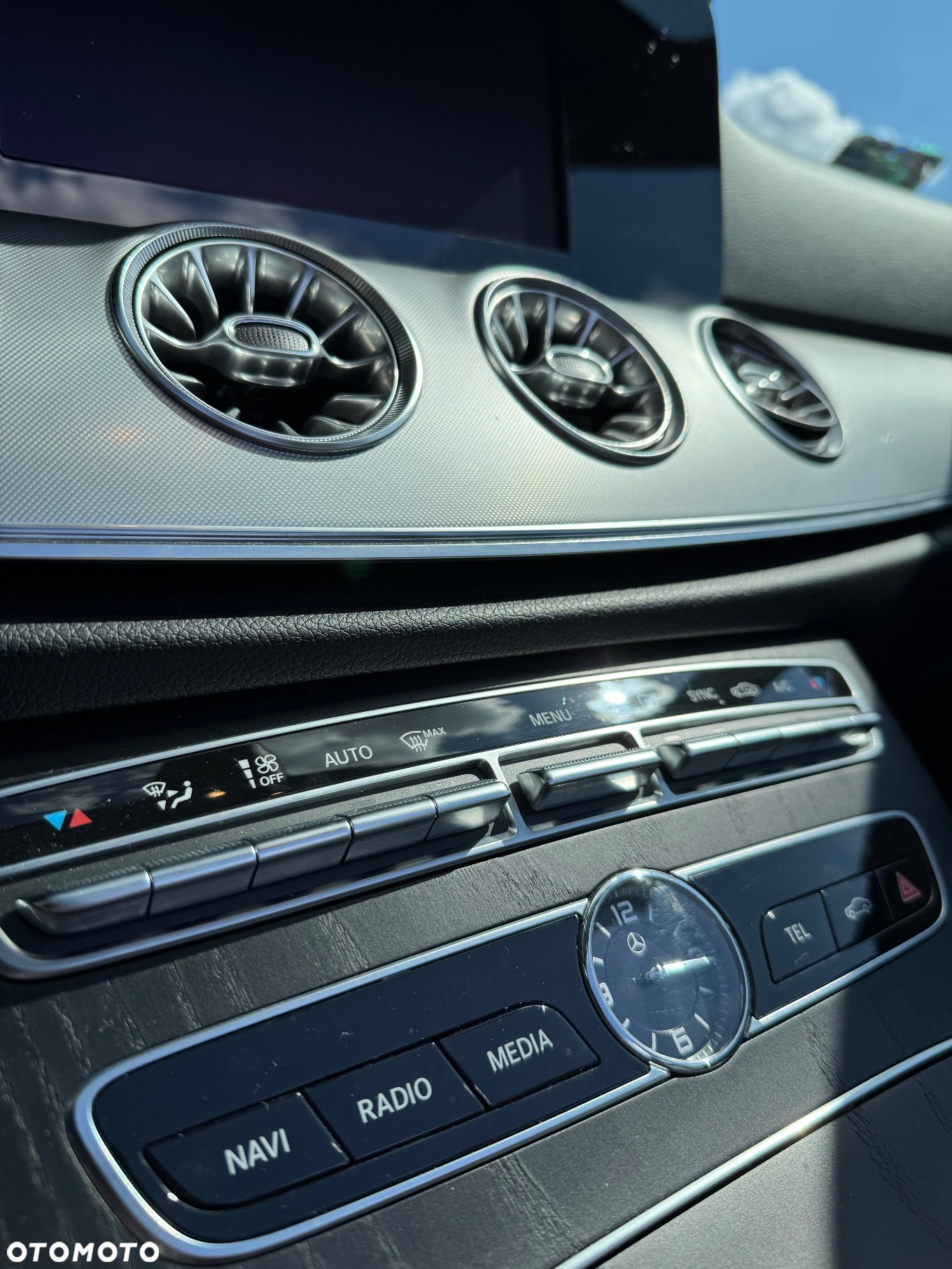 Mercedes-Benz Klasa E 400 Kabriolet 4-Matic 9G-TRONIC - 16