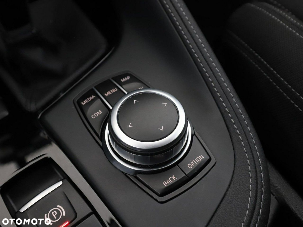 BMW X1 sDrive18d Sport Line - 29