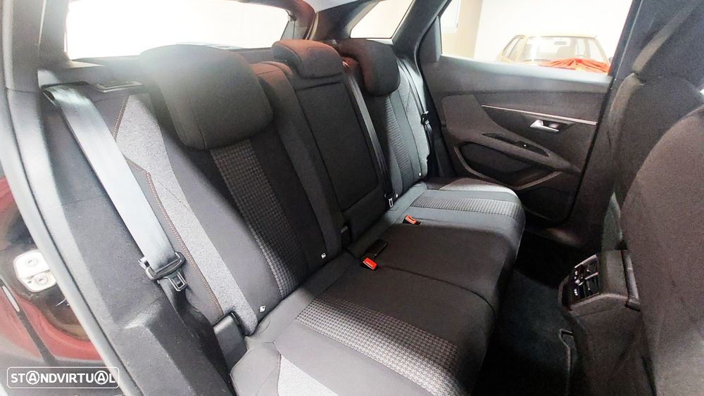 Peugeot 3008 1.2 PureTech Active Pack - 13