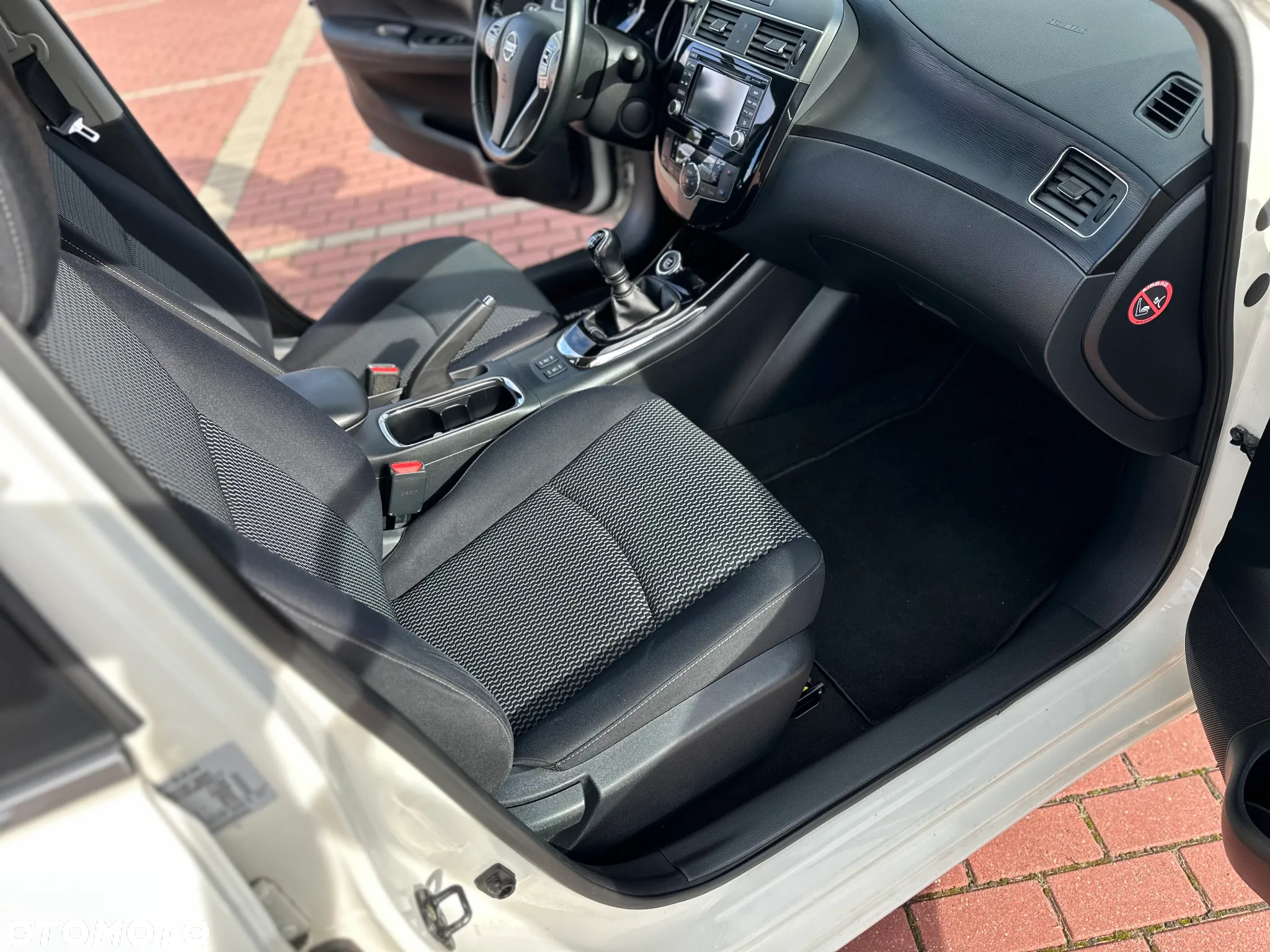 Nissan Pulsar 1.2 DIG-T Black Edition - 17