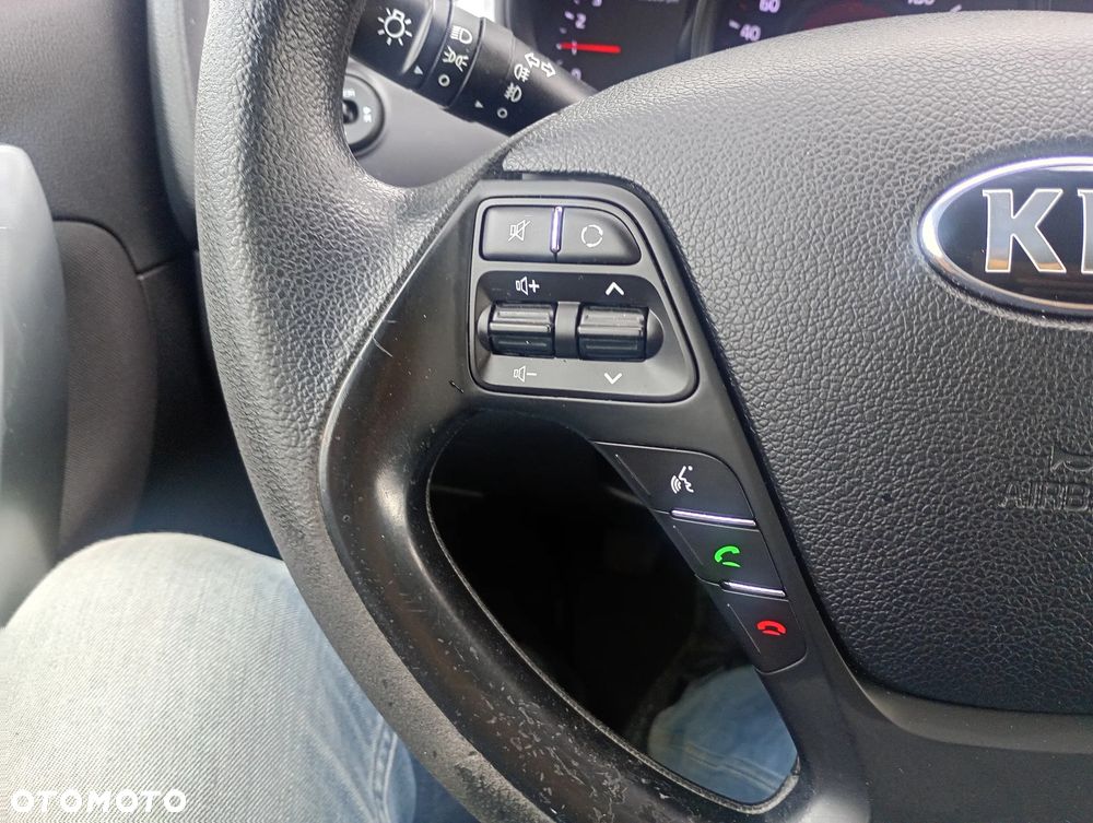 Kia Ceed 1.4 CRDi 90 Spirit - 29