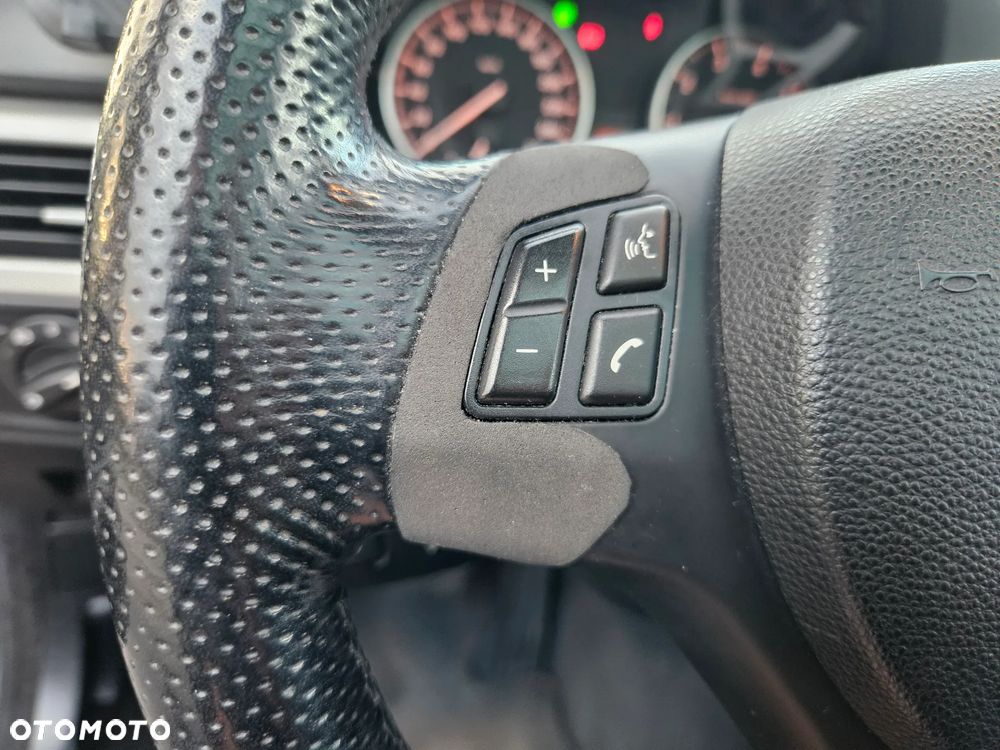 BMW Seria 3 318i - 16
