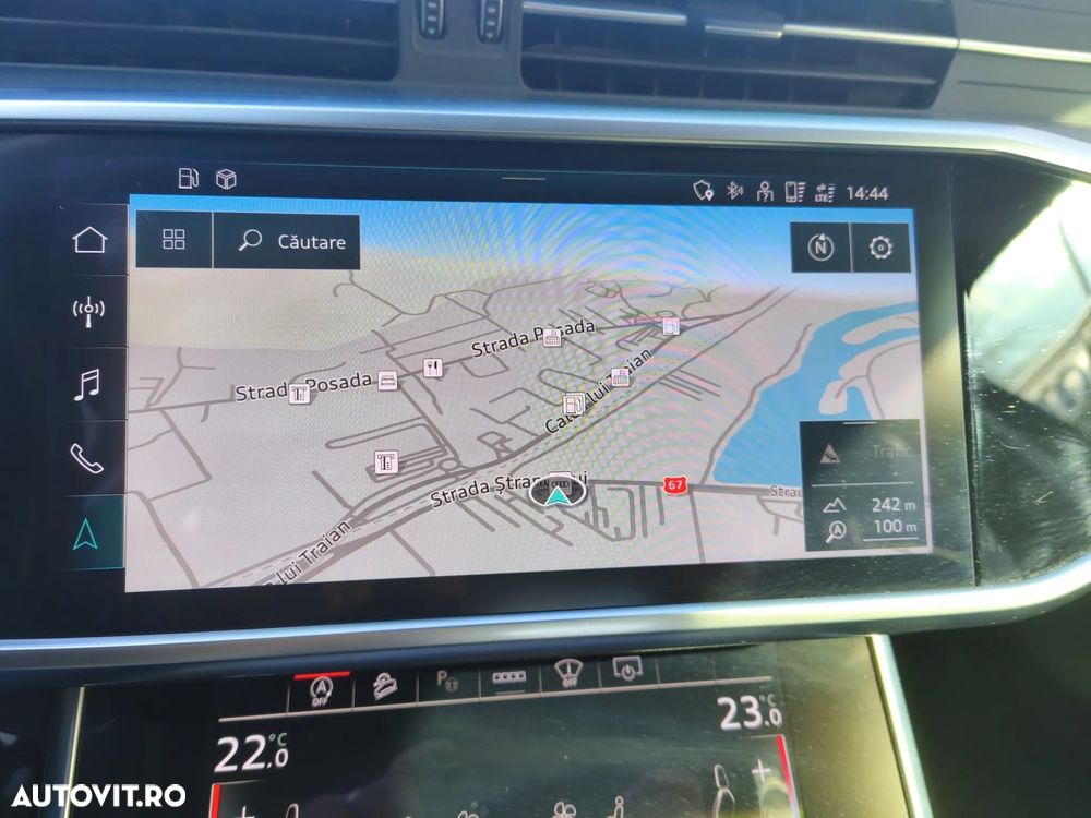 Audi A6 Allroad - 16