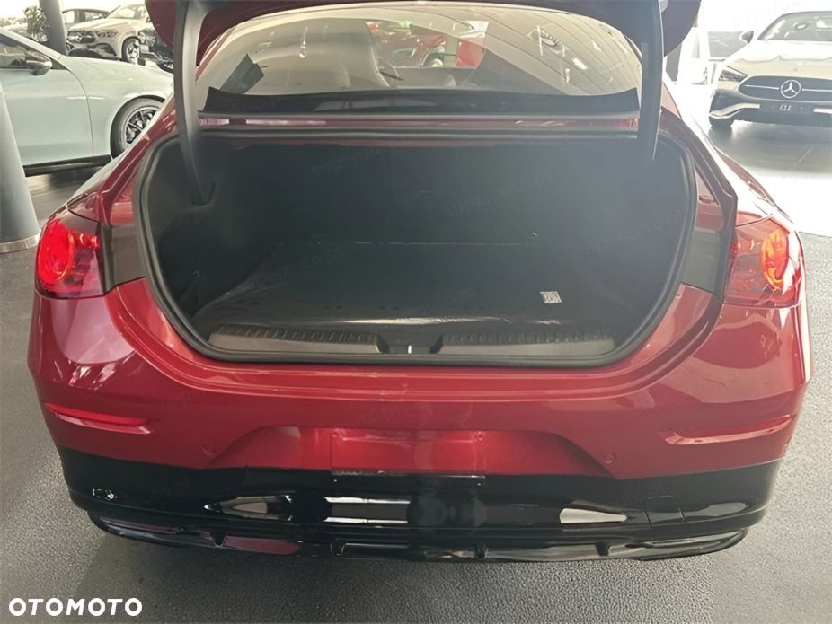 Mercedes-Benz CLA 200 mHEV 4-Matic 8G-DCT - 5