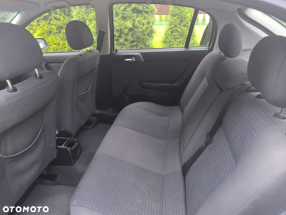 Opel Astra 1.6 - 7