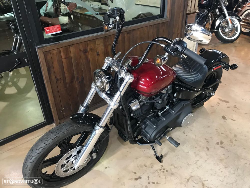 Harley-Davidson FXST Softail Standard - 12