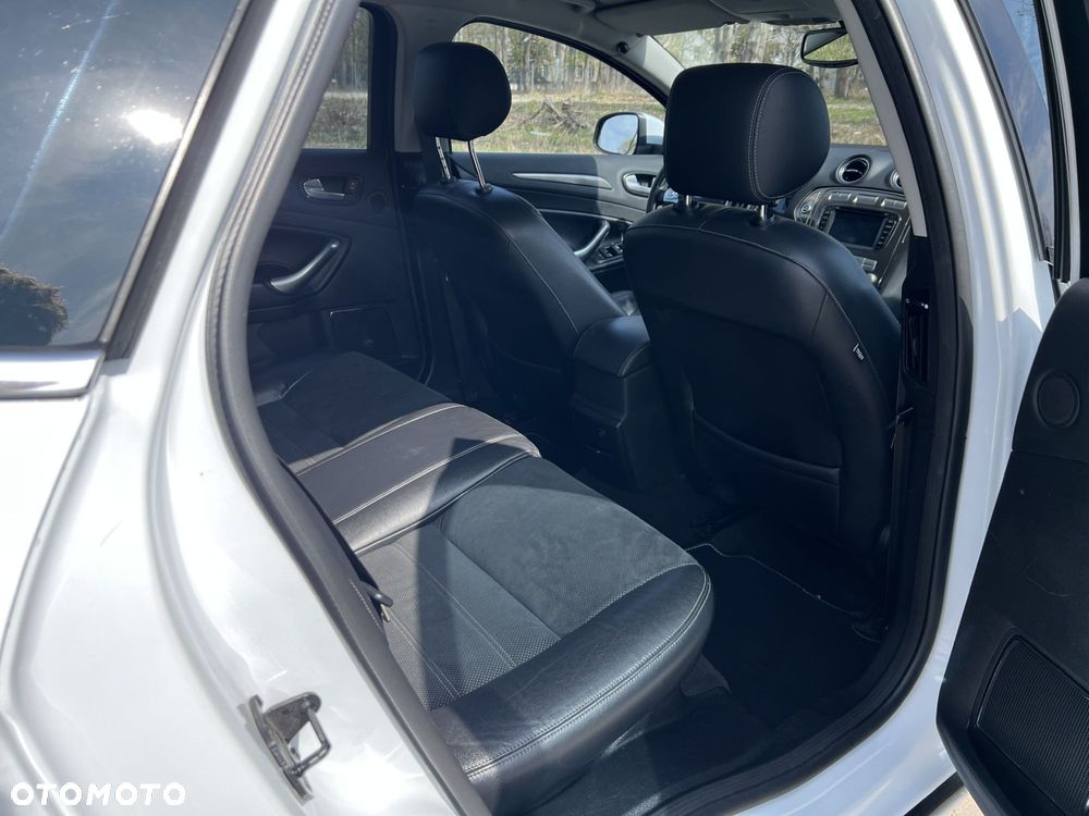 Ford Mondeo 2.0 Titanium - 11