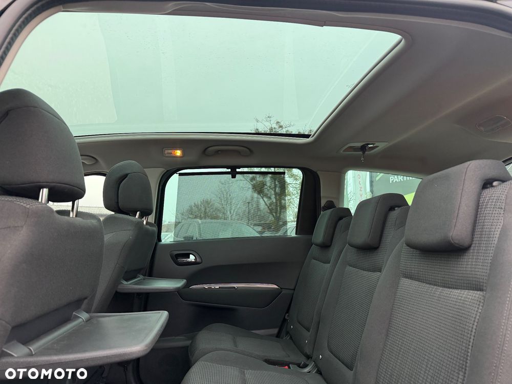 Peugeot 5008 HDI FAP 115 Access - 16