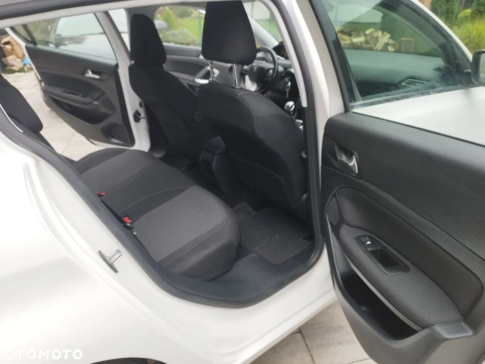 Peugeot 308 1.5 BlueHDi Active S&S - 17