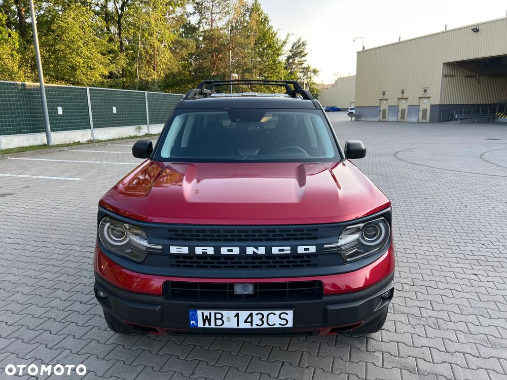 Ford Bronco - 1