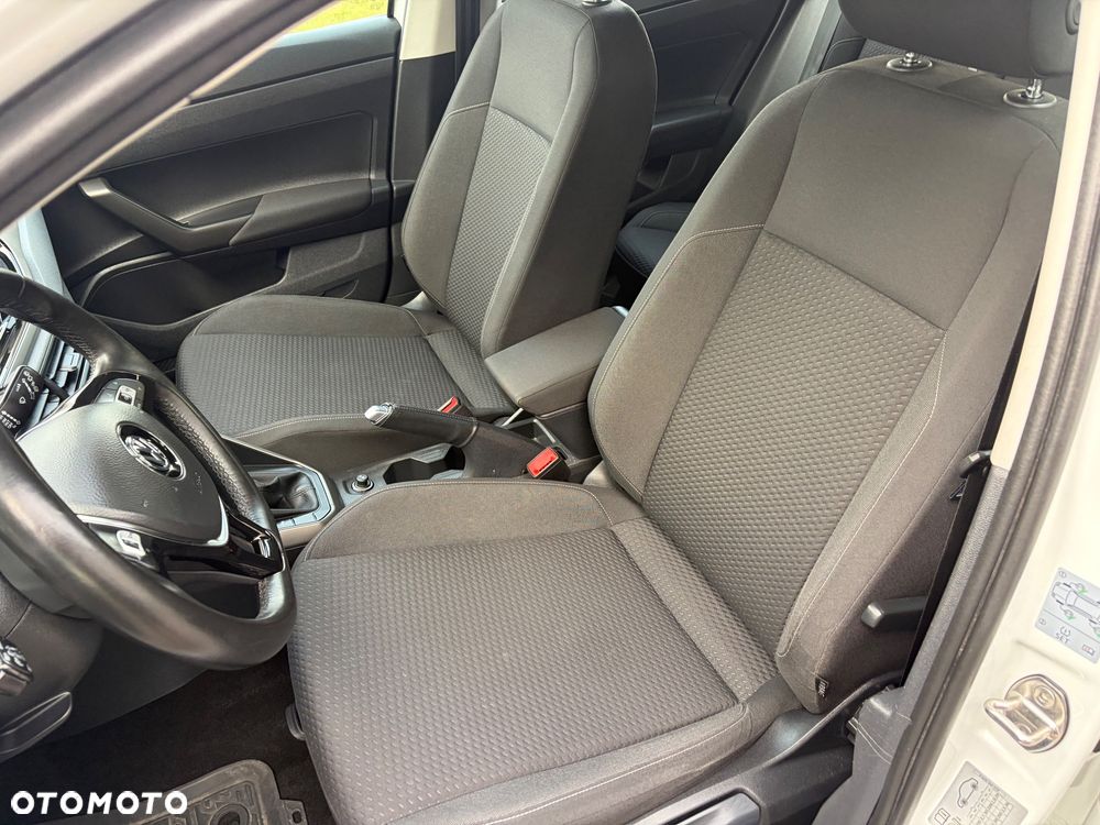 Volkswagen Polo 1.0 Comfortline - 15