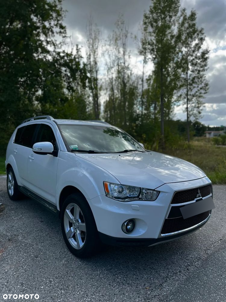 Mitsubishi Outlander 2.2 DI-D 4WD TC-SST Instyle - 22