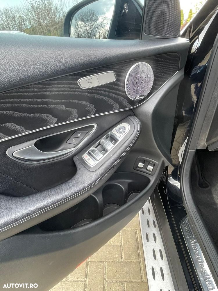 Mercedes-Benz GLC 220 d 4MATIC 9G-TRONIC AMG Line - 11