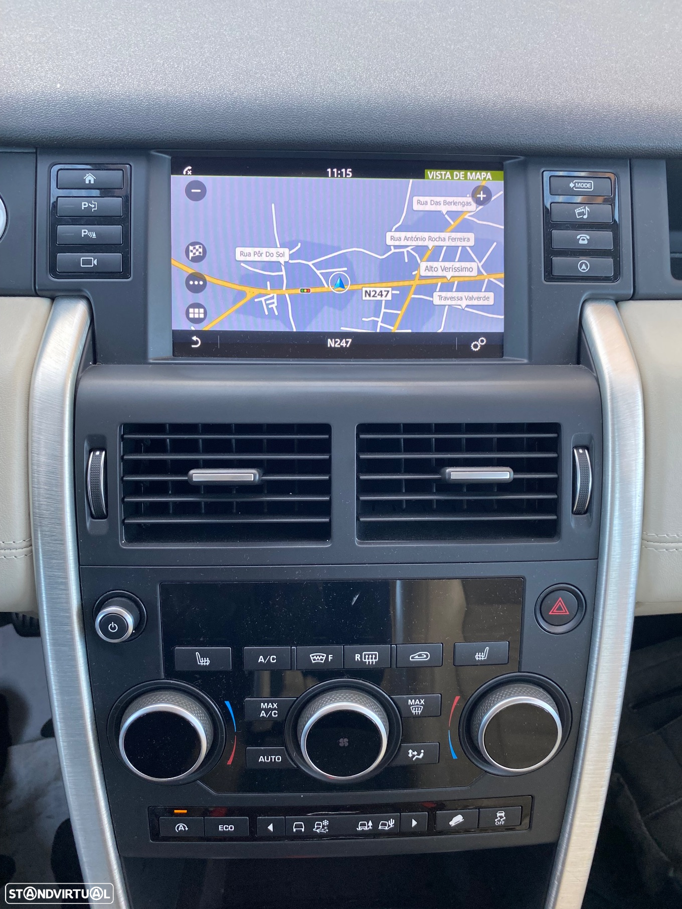 Land Rover Discovery Sport 2.0 TD4 HSE Luxury Auto - 26