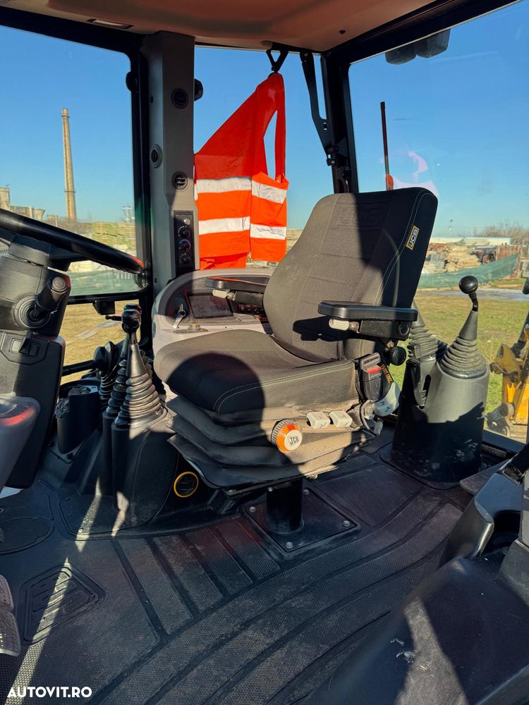 JCB 3CX 14H5WM 82.000euro+TVA - 8
