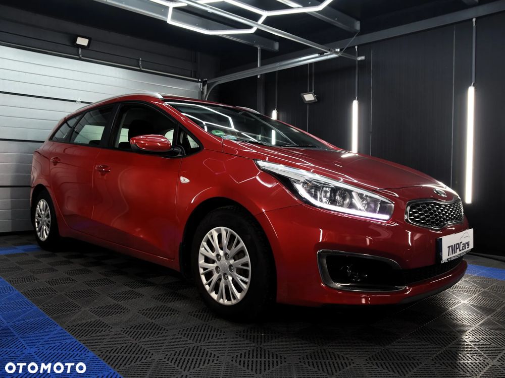 Kia Ceed - 1