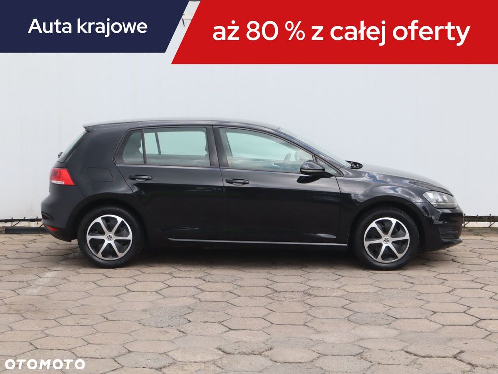 Volkswagen Golf - 8