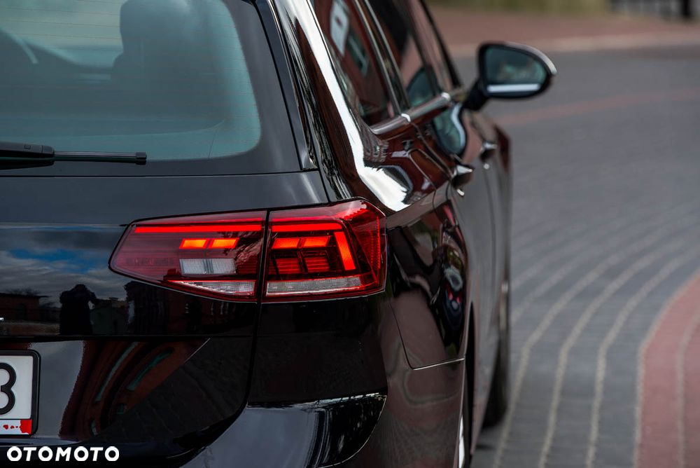 Volkswagen Passat 2.0 TDI SCR DSG Comfortline - 25