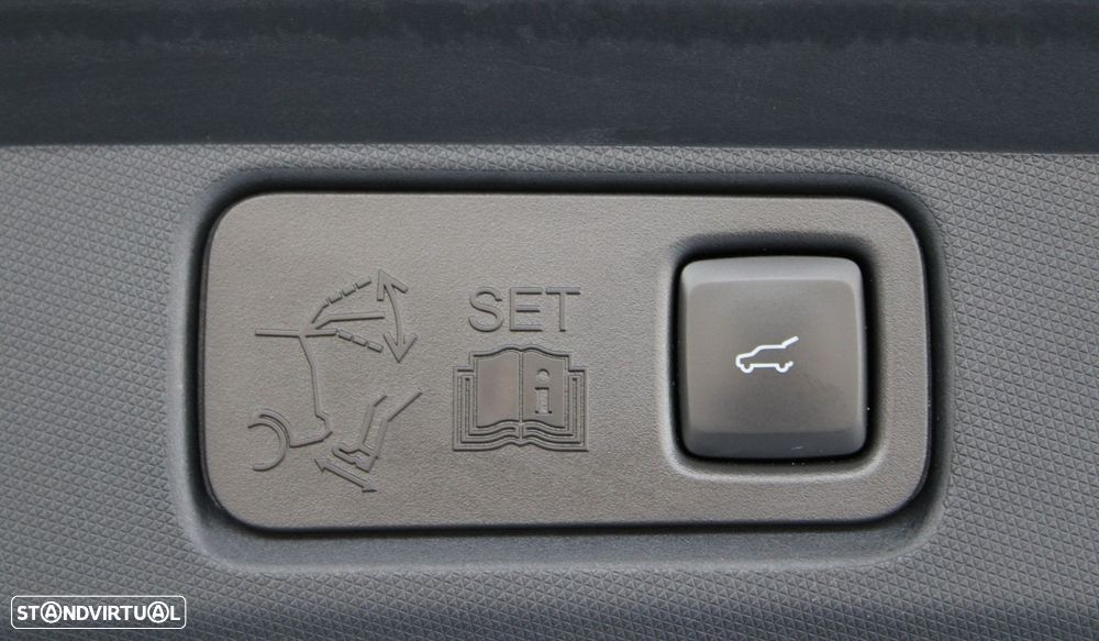 Ford Mustang Mach-E 98.7 kWh Premium - 32