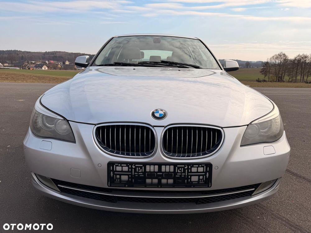 BMW Seria 5 525d xDrive - 3