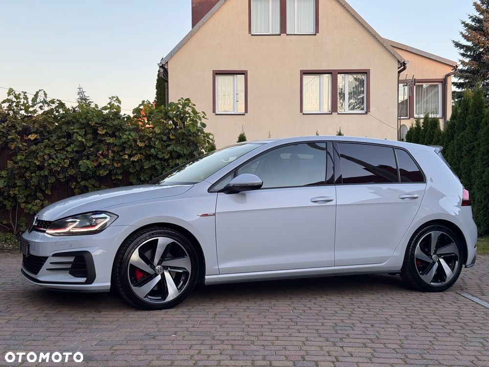 Volkswagen Golf GTI (BlueMotion Technology) - 23