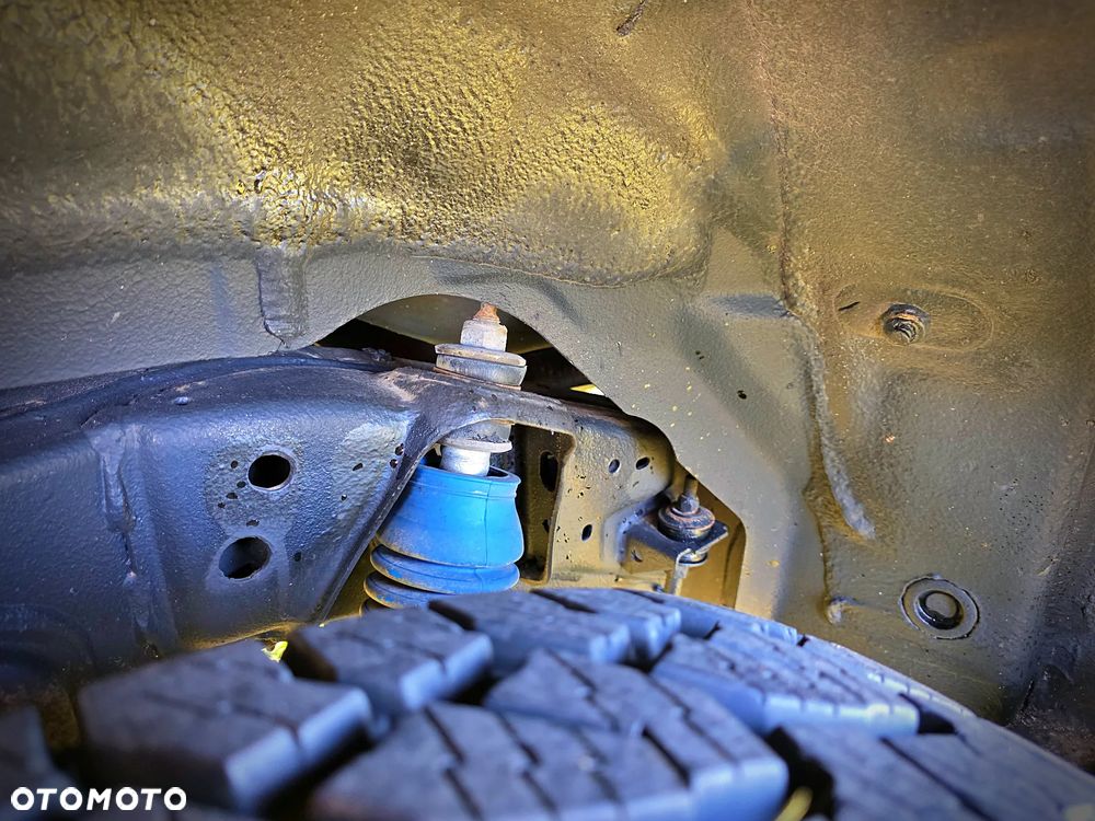 Toyota Land Cruiser - 16