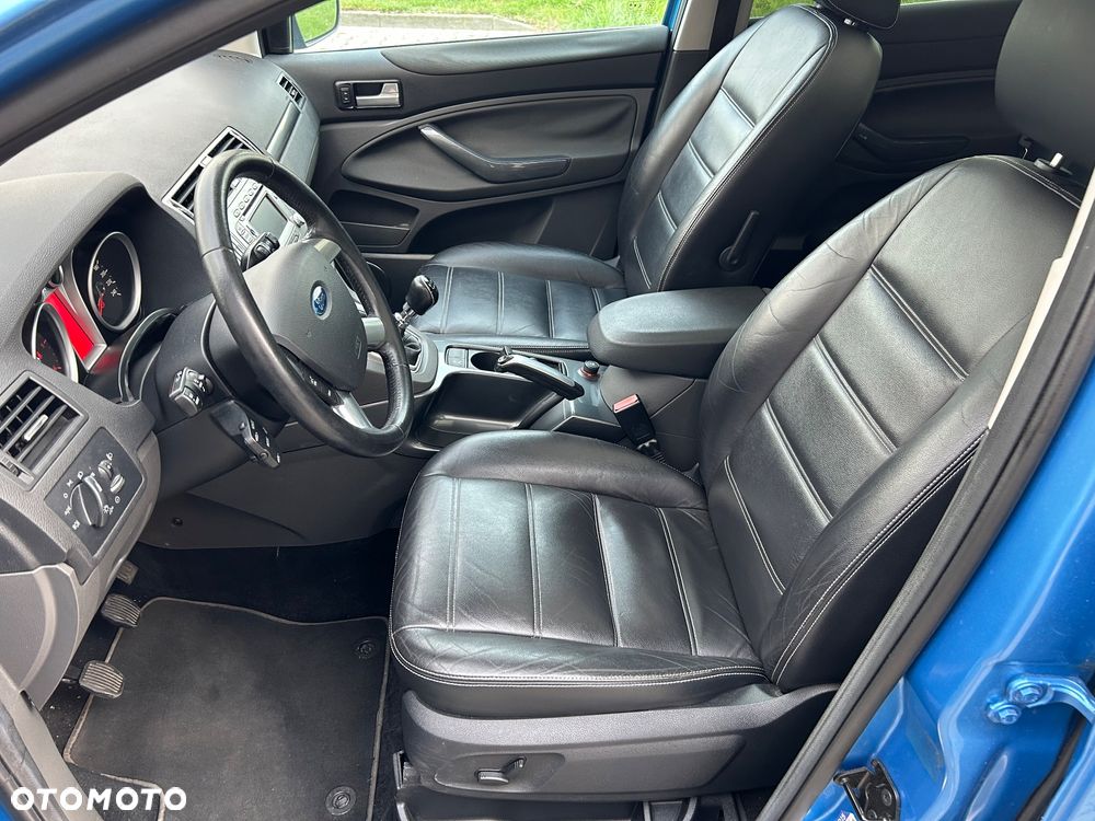 Ford Kuga 2.0 TDCi 4x4 Titanium - 8