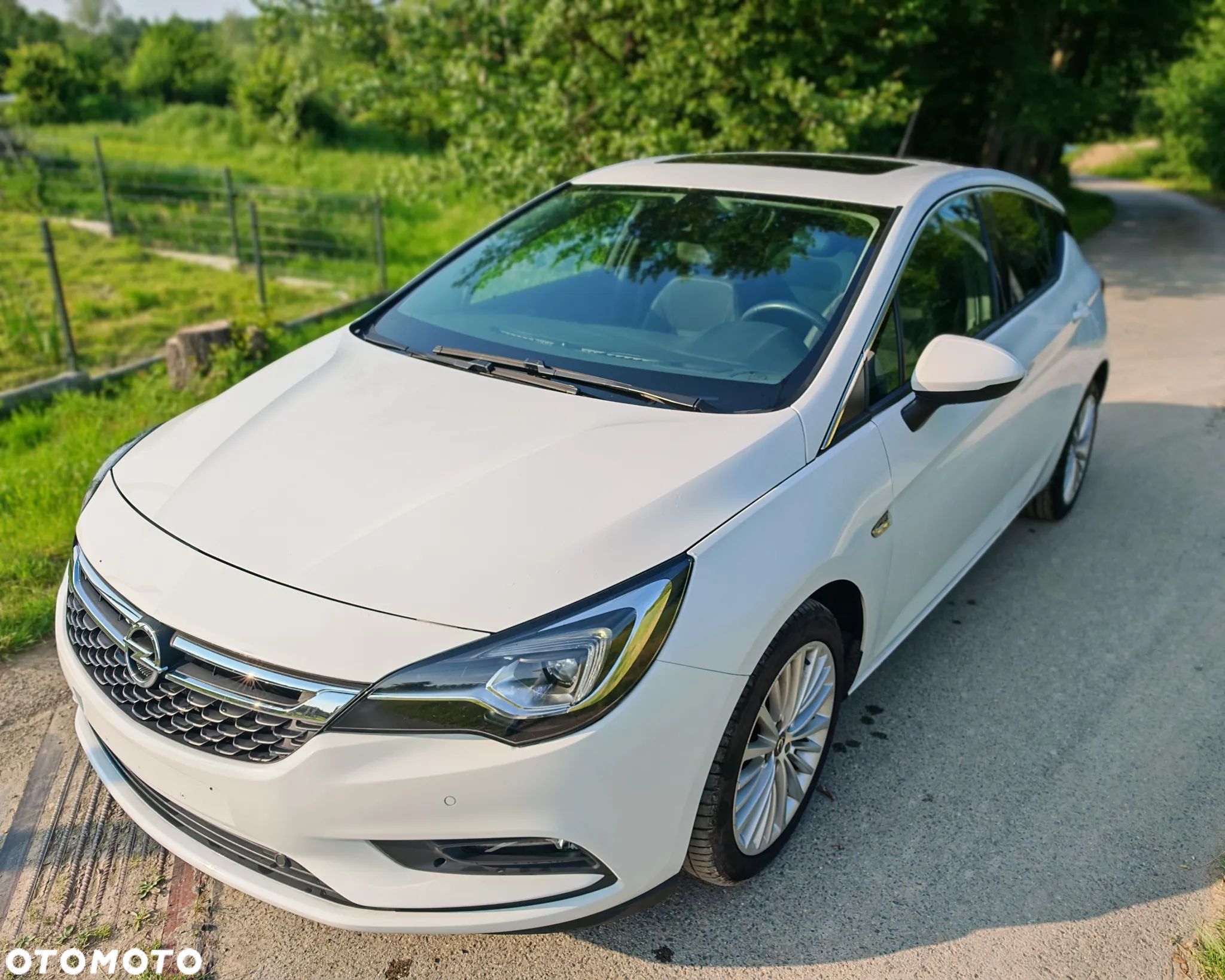 Opel Astra 1.6 CDTI Automatik Active - 1