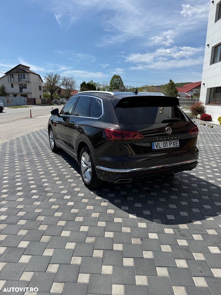 Volkswagen Touareg 3.0 V6 TDI 4Motion DPF Automatik Elegance - 3