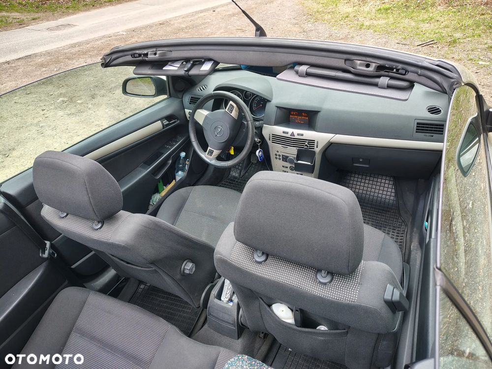 Opel Astra 1.9 CDTI Cosmo - 11