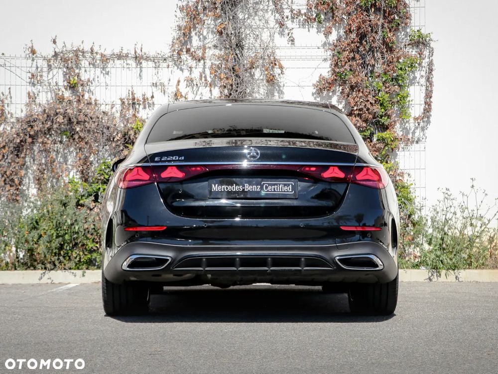 Mercedes-Benz Klasa E 220 d mHEV AMG 9G-Tronic - 7