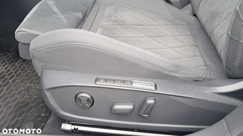 Volkswagen Golf 1.5 eTSI EVO Style DSG - 14