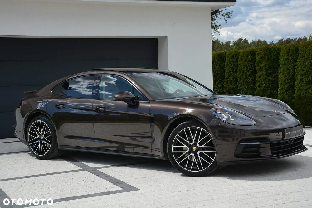 Porsche Panamera 4 - 3